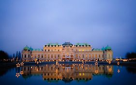 Comfortable Romantic 1 Bedroom Apartment Near Augarten